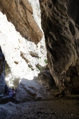 Goynuk Kanyonu 'nda renkli bir bahar sahnesi. Türkiye, Asya 'da güzel bir sabah manzarası. Doğa konseptinin güzelliği.