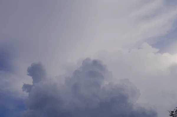 Puffy White Cloud Clear Blue Sky — Stock Photo, Image