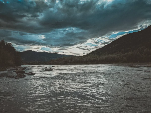 Beautiful Cloudy Sky Sunset River High Bank River Overgrown Grass — Foto Stock