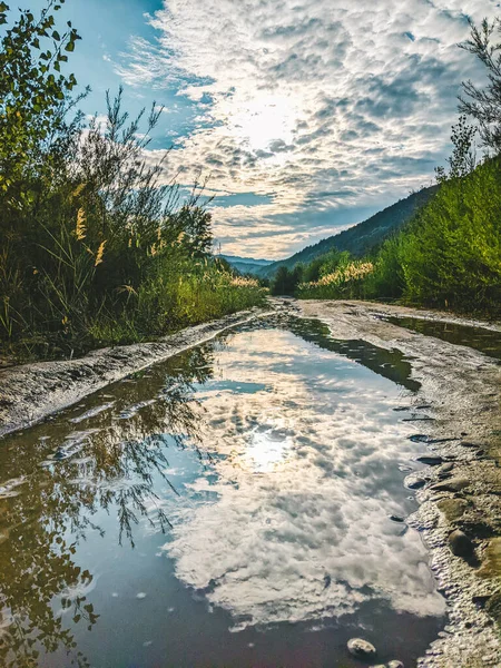 Beautiful Cloudy Sky Sunset River High Bank River Overgrown Grass — Stock Photo, Image