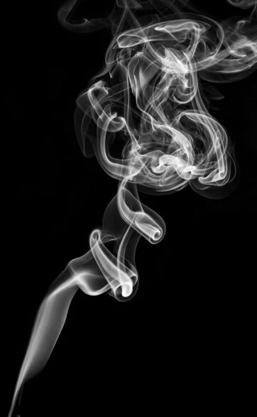 Humo abstracto aislado fondo negro — Foto de Stock