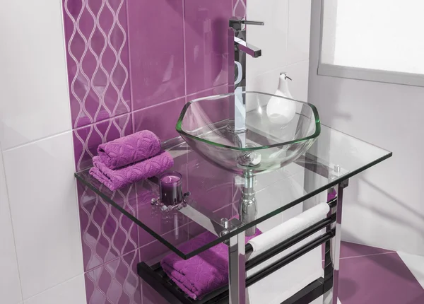 Detail of a modern bathroom with luxurious accessories — Stock Photo, Image