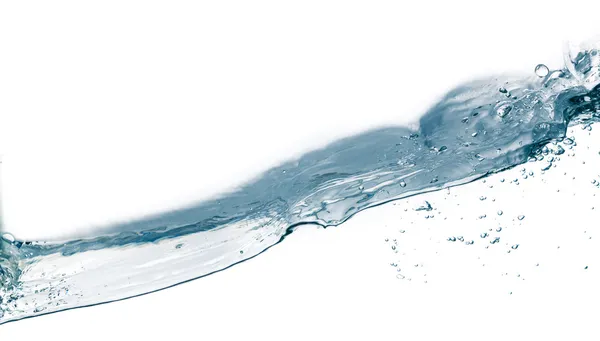 Water splash op wit wordt geïsoleerd. Close-up van splash van water formulier — Stockfoto