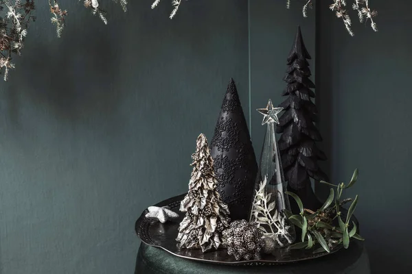 Julen Komposition Den Gröna Sammet Pouf Vardagsrummet Vacker Dekoration Julgranar — Stockfoto
