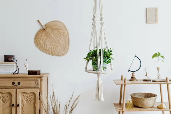 Stilvolles Und Boho Home Interieur Mit Offenem Raum Holztisch Stuhl — Stockfoto