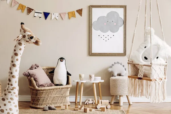 Ruangan Anak Anak Skandinavia Dengan Poster Mainan Boneka Beruang Hewan — Stok Foto