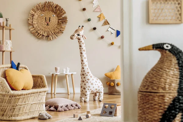 Interior Ruang Anak Bergaya Skandinavia Dengan Mainan Alami Dekorasi Menggantung — Stok Foto