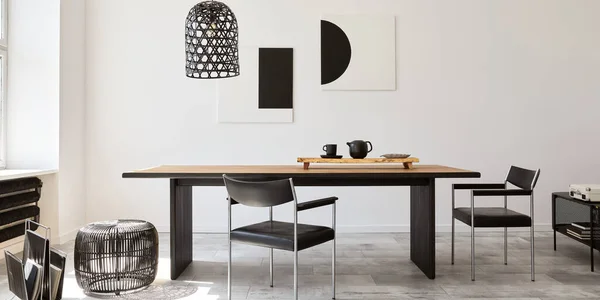 Stylish Dining Room Interior Design Wooden Family Table Black Chairs — Stock Photo, Image