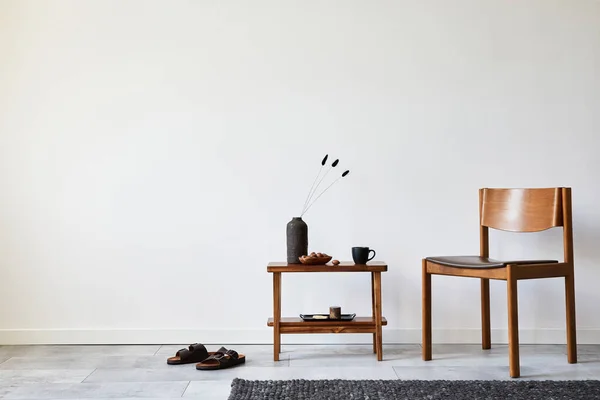 Moderní Skladba Stylového Interiéru Obývacího Pokoje Kreativní Retro Židlí Postranním — Stock fotografie