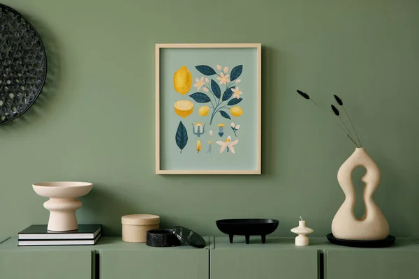 현대적 거실의 스타일적 포스터 프레임 나무로 친환경 액세서리를 만들어 유칼립투스 — 스톡 사진