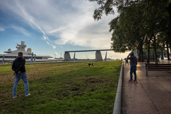 Barcelona España Diciembre 2021 Temprano Mañana Parque Ciudad Cerca Del —  Fotos de Stock