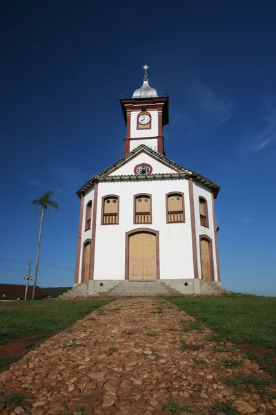 Колониальная церковь — стоковое фото