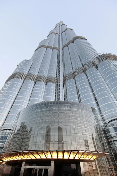 Burj khalifa, duabi - el edificio más alto del mundo — Foto de Stock