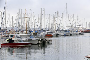 içinde yat limanı (le vieux port) Cannes, Fransa