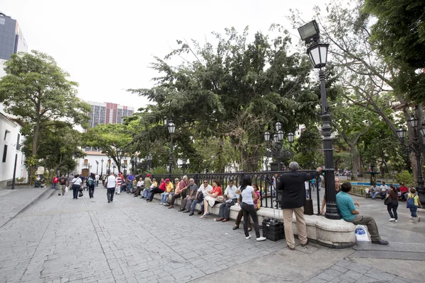 Καράκας Βενεζουέλα Περίπου Άτομα 2015 Στην Πλατεία Στο Κέντρο Του — Φωτογραφία Αρχείου