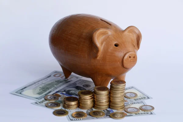 Gliny Piggy Bank Pieniądze — Zdjęcie stockowe
