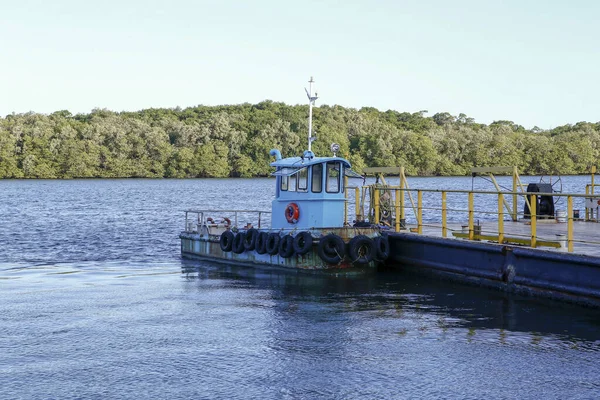 Remolcador Anclado Bahía Brasil — Foto de Stock