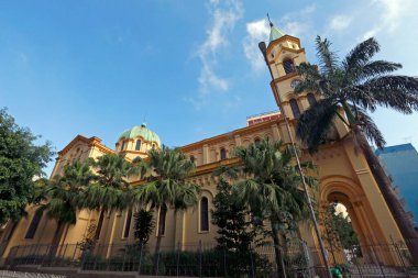 Santa Cecilia Kilisesi, müzisyenlerin koruyucu azizi, 1901 'de Brezilya' nın Sao Paulo şehrinde inşa edildi.