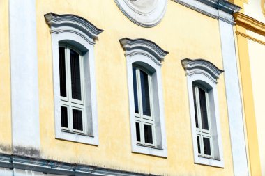 17. yüzyılda Sao Paulo 'da inşa edilmiş ve 18. yüzyılda barok tarzda yeniden inşa edilmiş Assis Kilisesi' nin ön cephesi. Brezilya