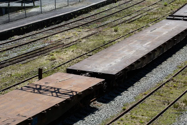 サントス港にサンパウロの高原を接続して使用中の元の鉄道 — ストック写真