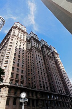 Martinelli Binası, Latin Amerika 'nın ilk gökdeleni, 1920 yılında tamamlandı. Sao Paulo, Brezilya