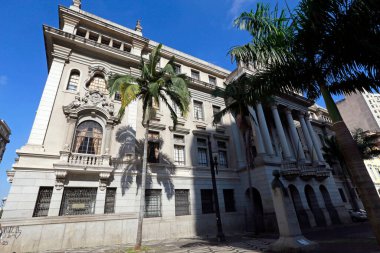 USP Hukuk Fakültesi, 1827 yılında Brezilya 'nın en iyi ve en eski hukuk fakültelerinden biri olarak kabul edildi. Sao Paulo şehri, Brezilya