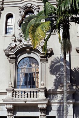 USP Hukuk Fakültesi, 1827 yılında Brezilya 'nın en iyi ve en eski hukuk fakültelerinden biri olarak kabul edildi. Sao Paulo şehri, Brezilya