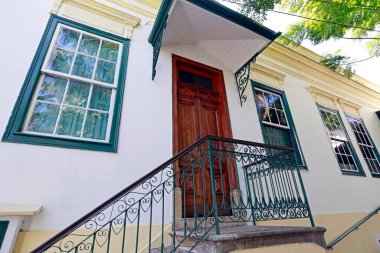 Brezilya 'nın Sao Paulo şehrindeki son sömürge mimarisi örneklerinden biri olan Işık Manastırı' nın içindeki ev cephesi.