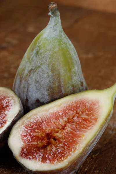 Figo Comum Ficus Carica Uma Mesa Madeira Rústica Ainda Vida — Fotografia de Stock