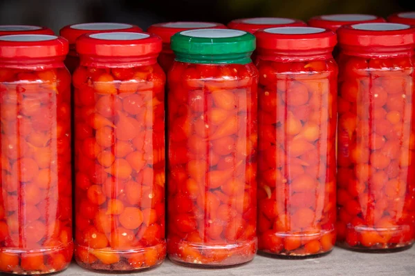 Botellas Pimienta Enlatada Mostrador Del Mercado Callejero Sao Paulo Brasil —  Fotos de Stock