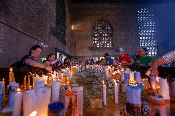 Aparecida Brésil Février 2018 Fidèles Bougies Allumées Dans Chapelle Des — Photo