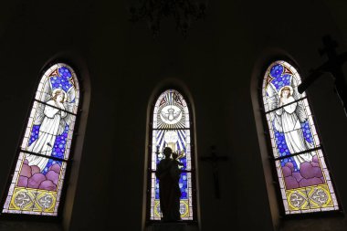 1916 'da Brezilya' nın Sao Paulo şehrindeki en eski çalışan köyü Vila Maria Zelia 'da inşa edilen Aziz Joseph Şapeli' nin lekeli camları.