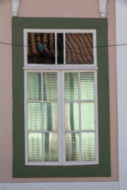 Tarihi bir sömürge dönemindeki inşaat cephesi. Santana do Parnaiba, Sao Paulo Eyaleti, Brezilya