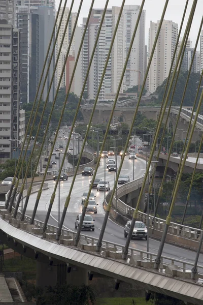 Zbliżenie Kabla Zatrzymało Most Marginalnego Pinheiros Sao Paulo Brazylia — Zdjęcie stockowe