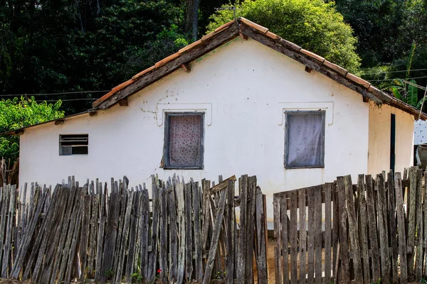 Maison Simple Typique Dans Campagne Brésil Avec Une Clôture Bois — Photo
