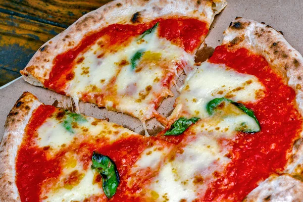 Pizza Margherita Sobre Mesa Rústica Madera Creado Nápoles Hoy Una — Foto de Stock