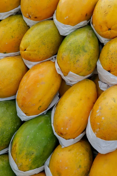 Pila Papaya Expuesta Puesto Mercado Aire Libre Brasil — Foto de Stock