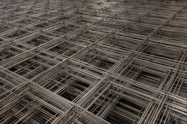 Güçlendirilmiş beton yapı için çelik ağ yığınıyla soyut bileşim