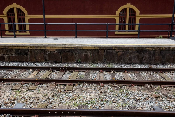 ブラジル南部の鉄道の典型的な グアラレマ市 サンパウロ州 — ストック写真