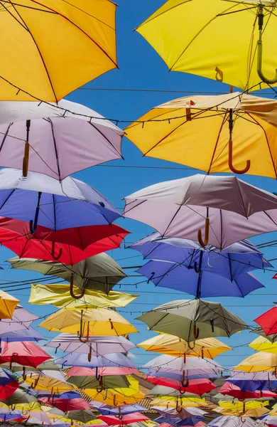 Цветные Зонтики Висят Над Улицей Сантана Парнаиба Штат Сан Паулу — стоковое фото