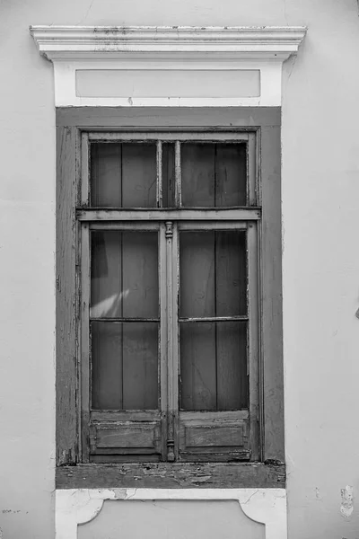 Janela Madeira Velha Fachada Uma Casa Uma Cidade Interior Estado — Fotografia de Stock