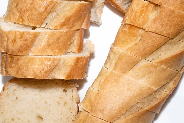 Вид Зверху Нарізаний Довгий Хліб Ізольований — стокове фото
