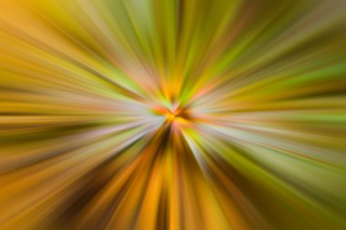 Yeşil, sarı ve kahverengi renklerde destansı gökkuşağı doğrusal arkaplanı