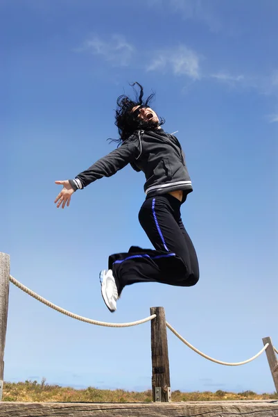 Gran salto feliz — Foto de Stock