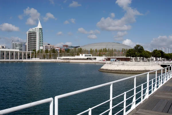 Prachtig uitzicht over Lissabon van Naties park — Stockfoto