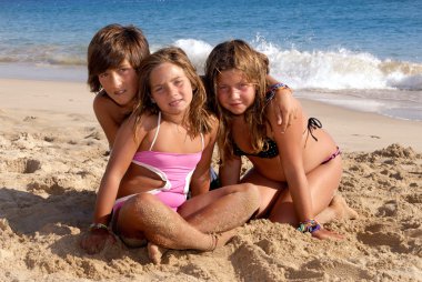 Çocuklar eğleniyor.