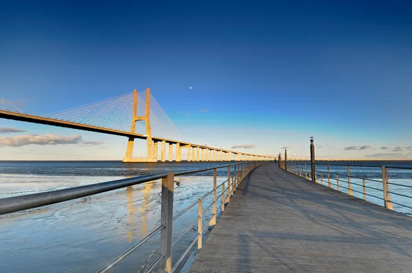 Vasco da Gama Bridge — Stock Photo, Image