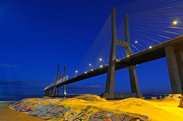 Vasco da Gama Bridge by night — Stock Photo, Image