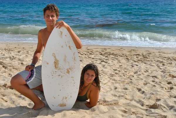 Chico skiming — Foto de Stock