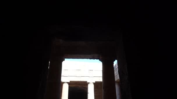 Πάφος Κύπρος Σεπτέμβριος 2021 Άποψη Των Τάφων Των Βασιλέων Ερείπια — Αρχείο Βίντεο
